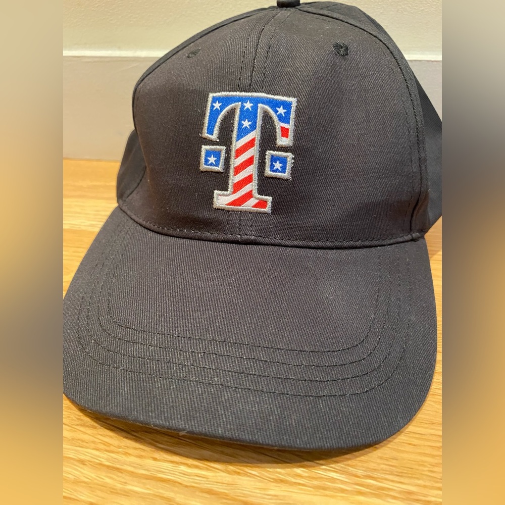 NEW T-Mobile baseball cap in black & Camo under rim. Adjustable Velcro back